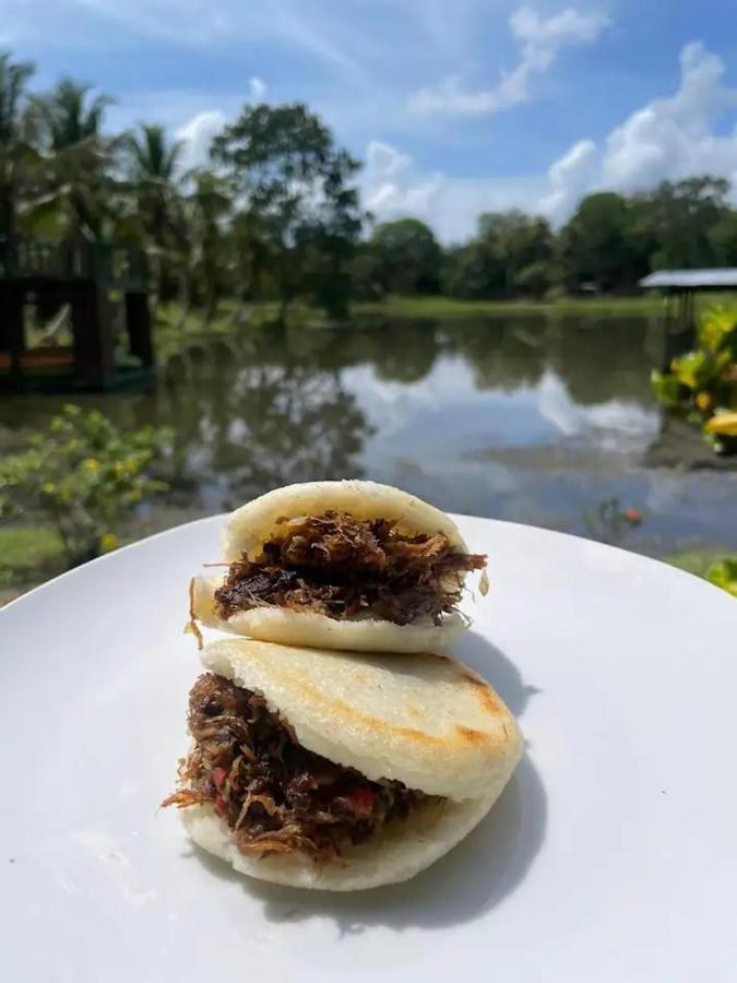 Gatun Lake Lodge Hotel Pueblo Nuevo  Εξωτερικό φωτογραφία